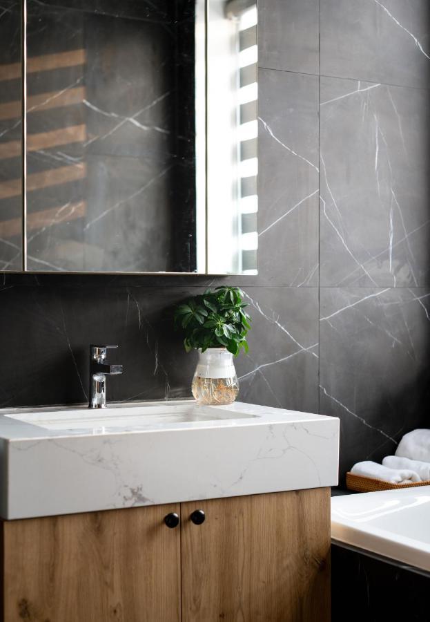 The Galaxy Home Doi Can Hotel And Apartment Ханой Екстер'єр фото